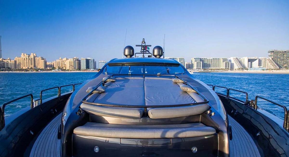 UD30 yacht charter 2