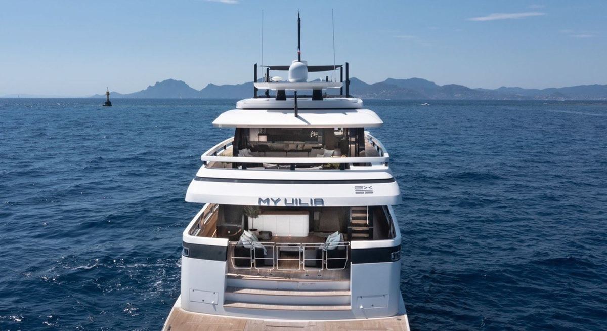 UILIA yacht charter 5