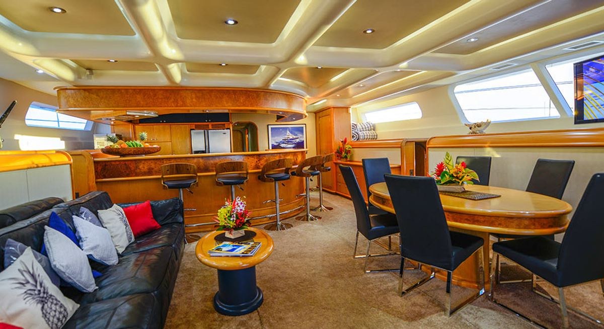 ULTIMATE LADY yacht charter 3