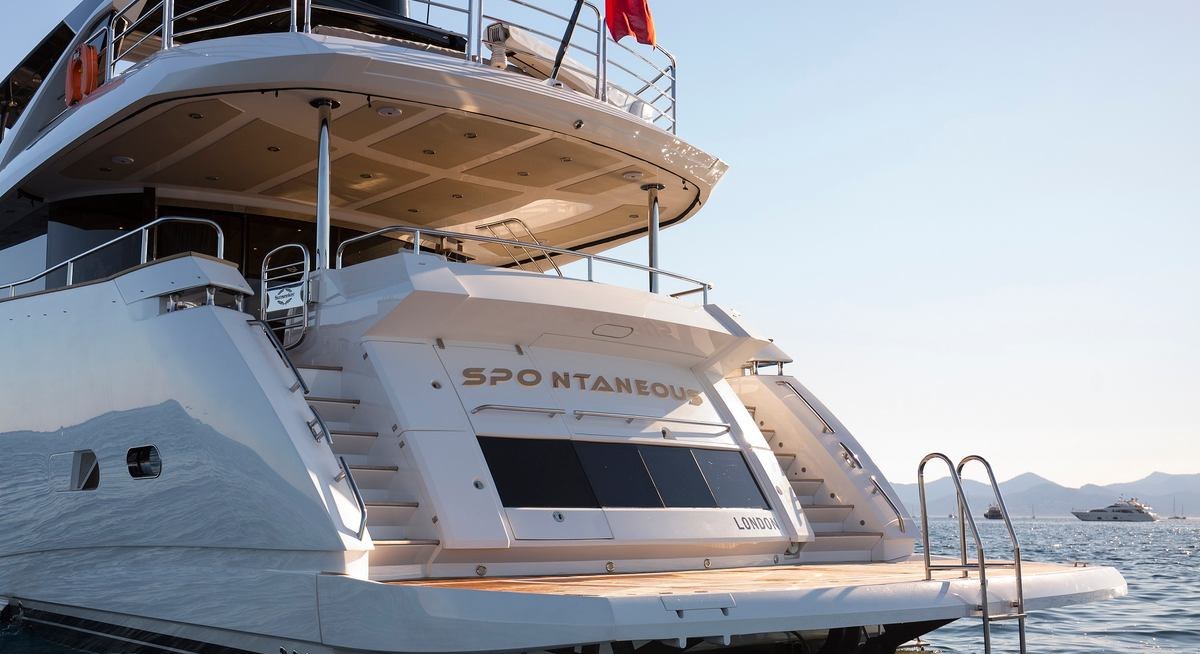 ULTRAVIOLET yacht charter 5