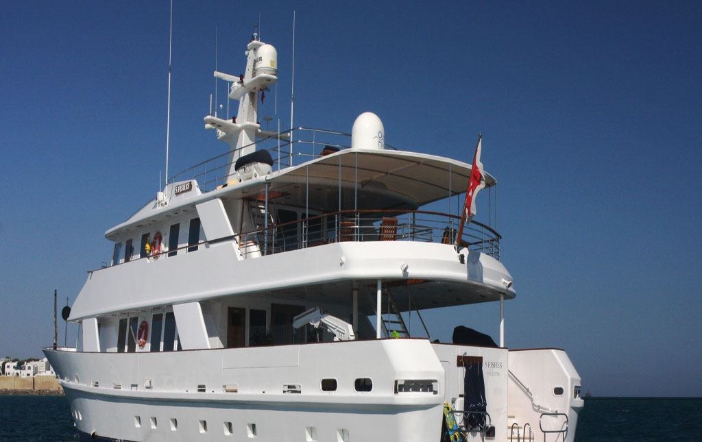 V. BAHRIA yacht charter 5
