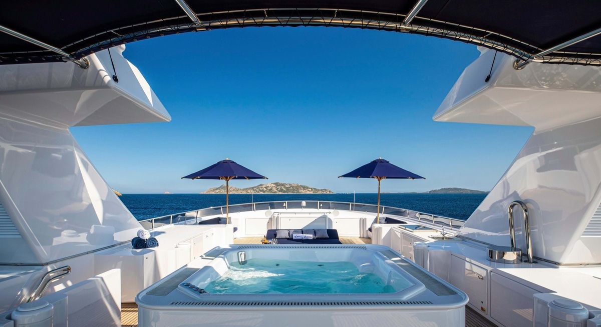 VA BENE yacht charter 2