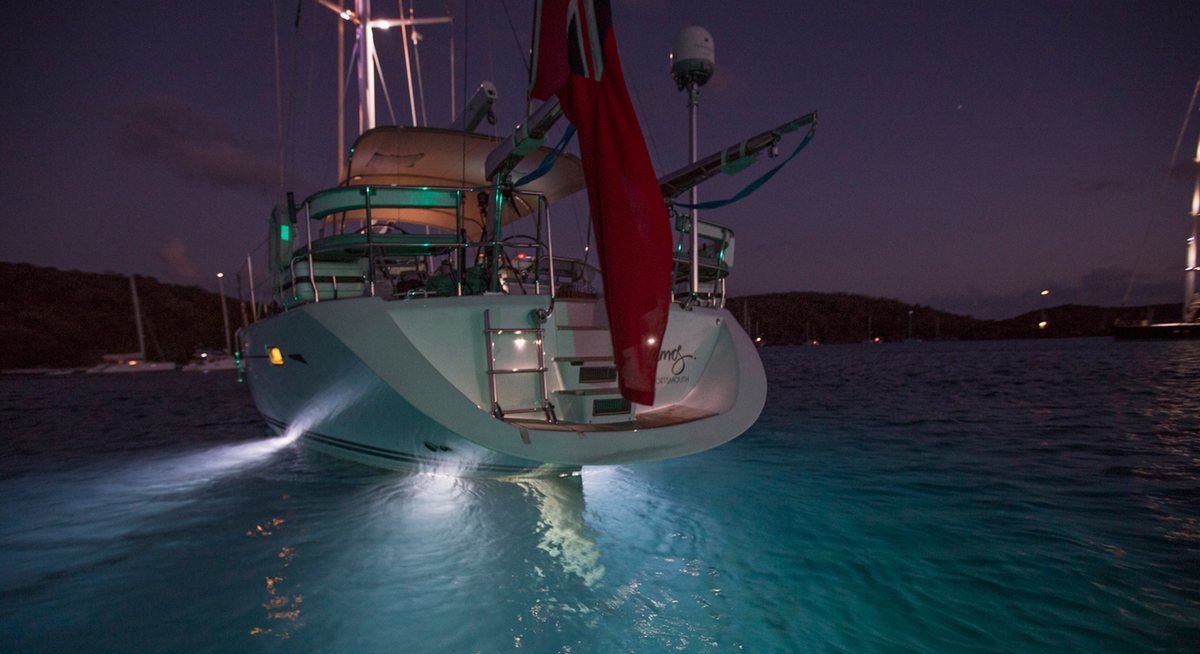 VAMOS yacht charter 5