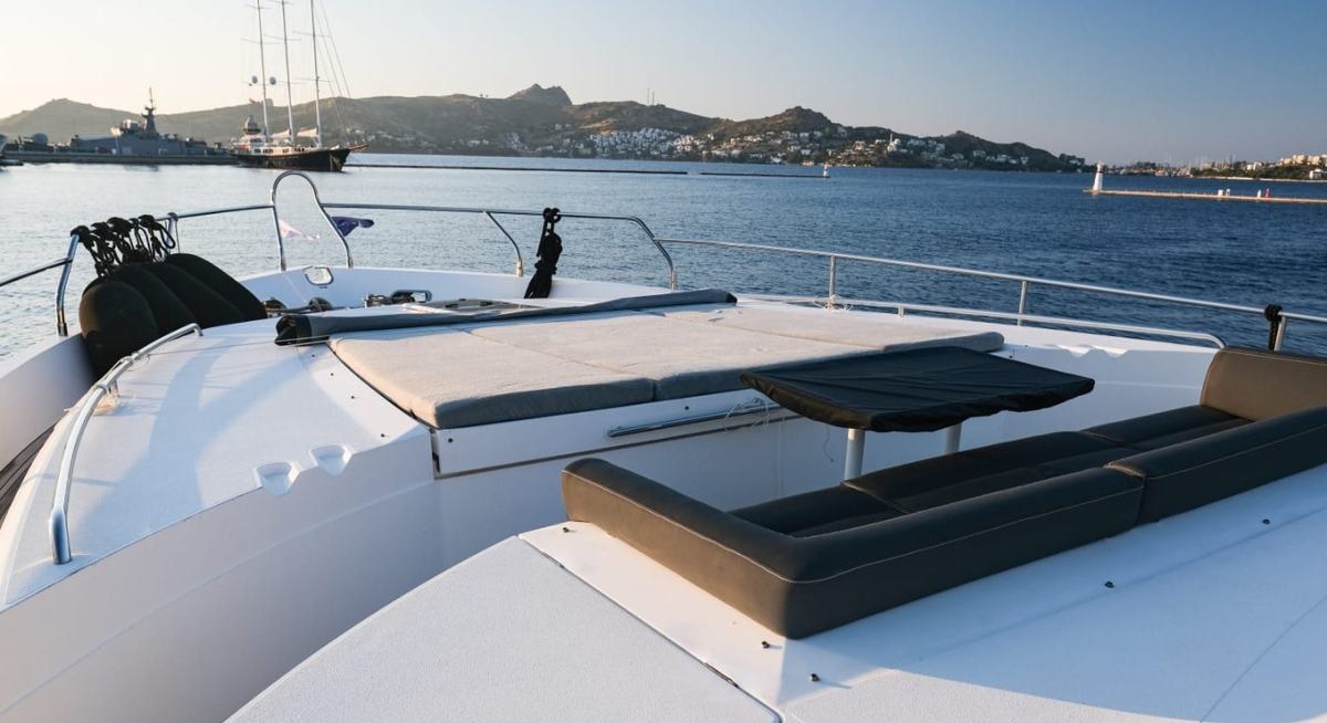 VIA yacht charter 2