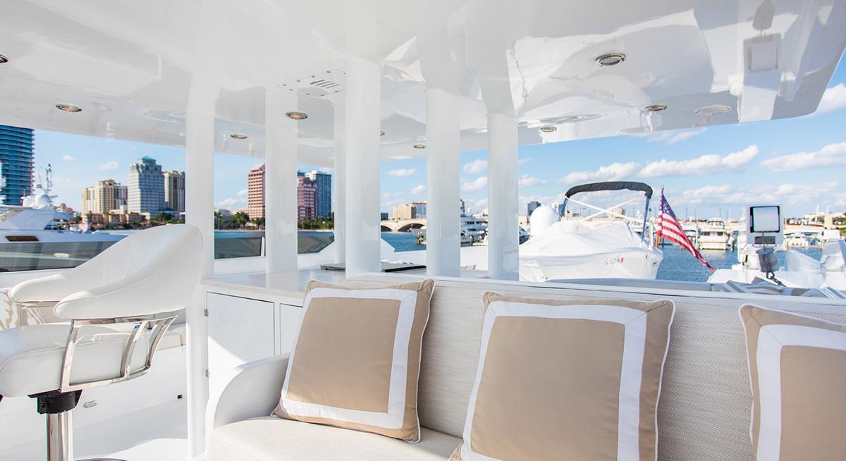 VIAGGIO yacht charter 4