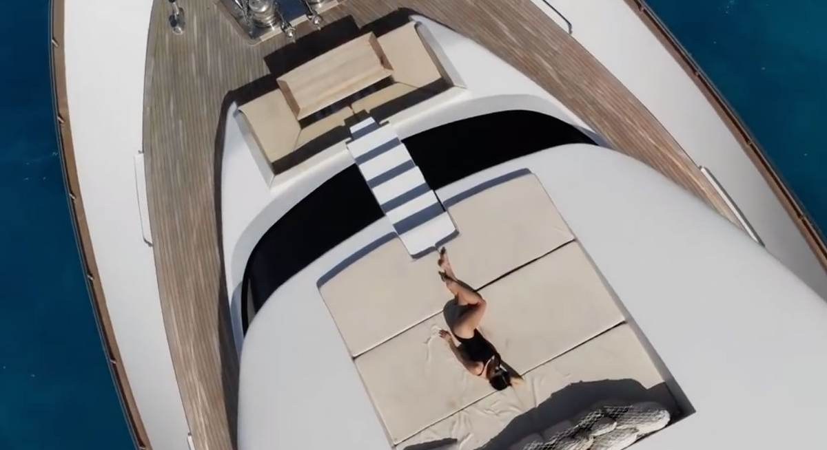 VILLA SUL MARE yacht charter 2