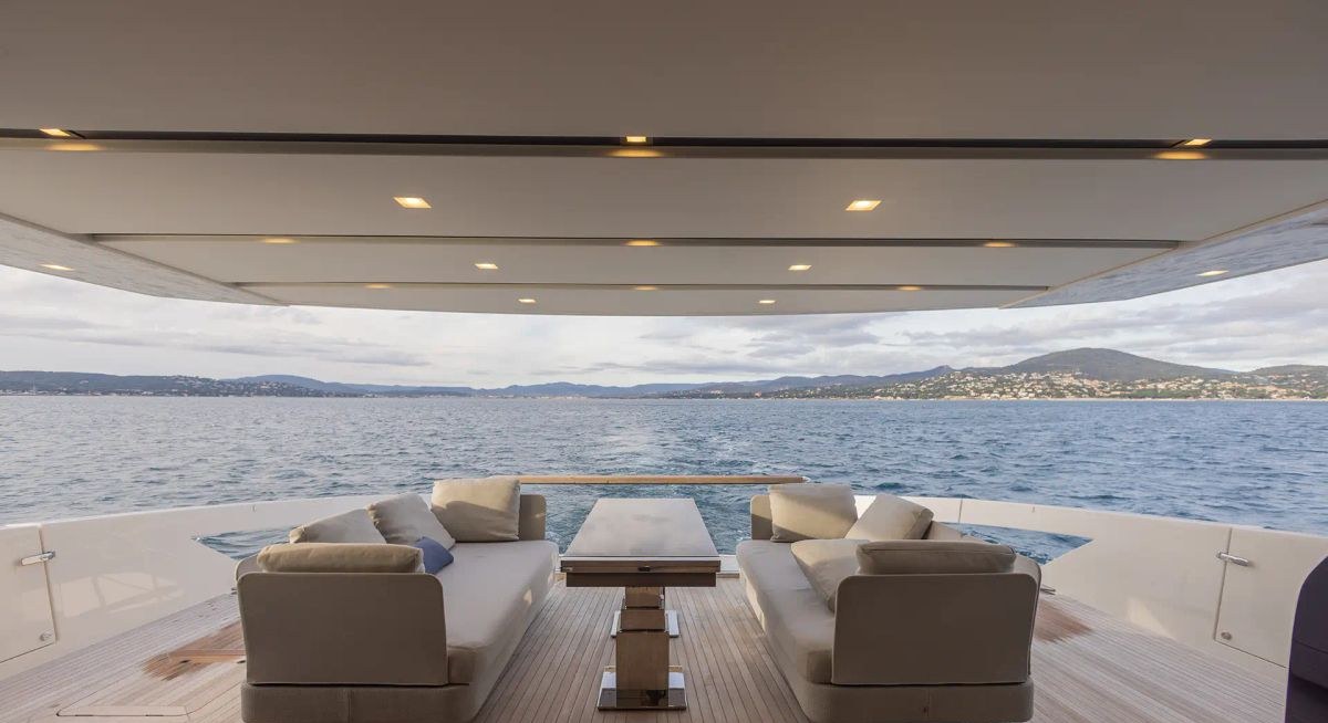 VINCI II yacht charter 3
