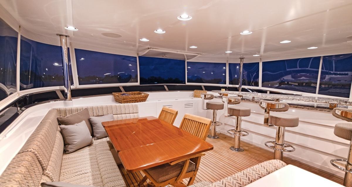 VIVIERAE II yacht charter 3