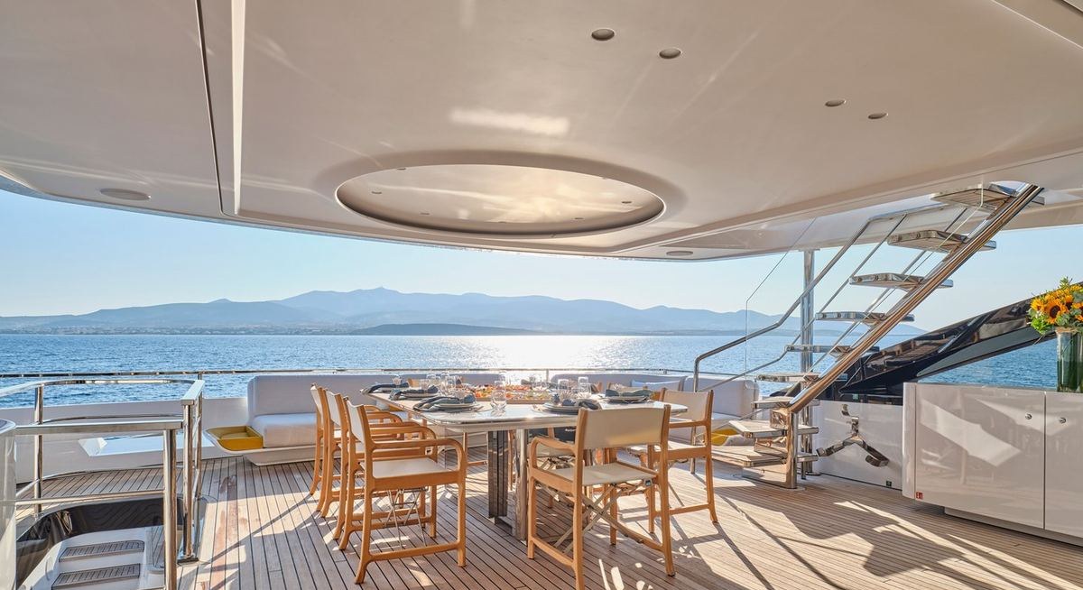 VOLO MARE yacht charter 4