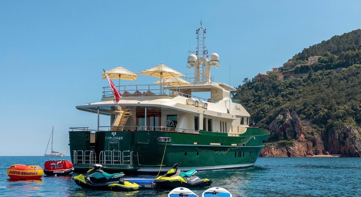 W EXPLORER yacht charter 5