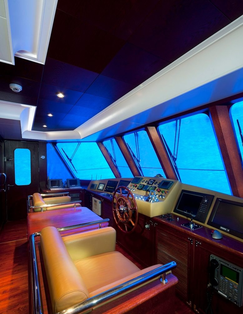 WARSAN yacht charter 4