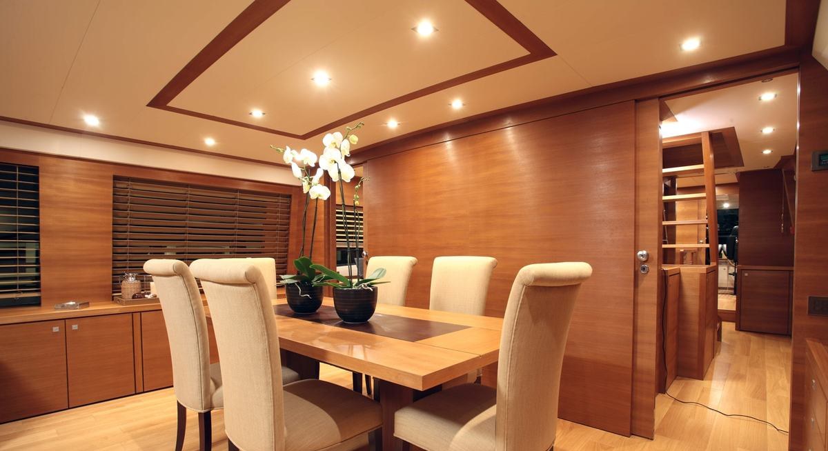 WATER TOY III yacht charter 4
