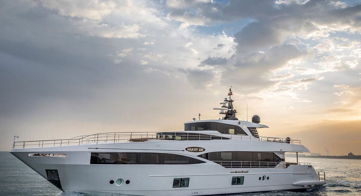 WATERMACHINE YACHT CHARTER yacht charter