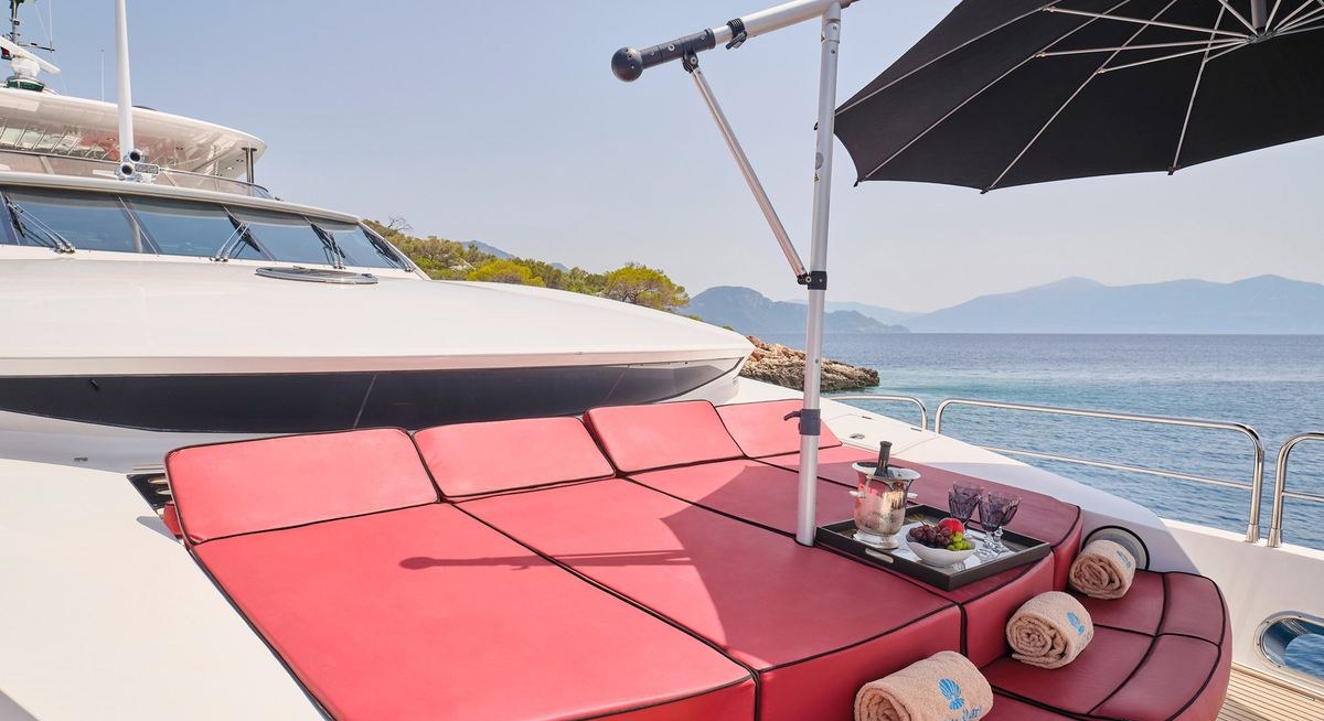 WHITE PEARL I yacht charter 2
