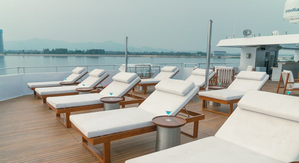 WHITE PEARL yacht charter 4