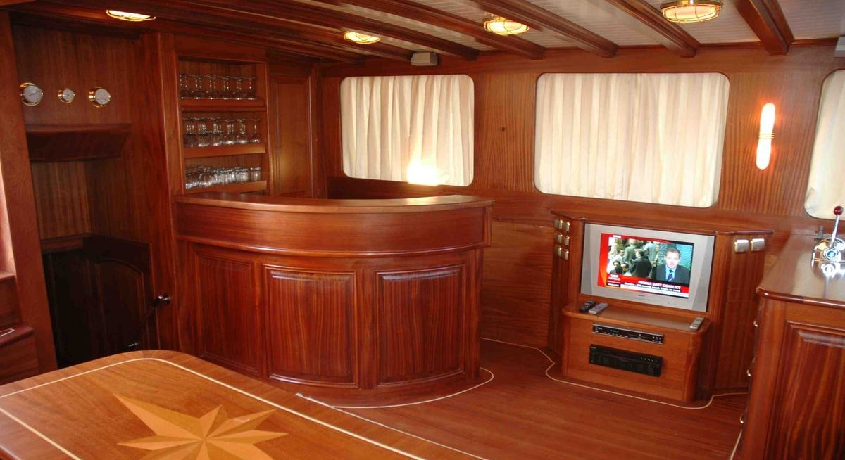 WHY NOT I yacht charter 4