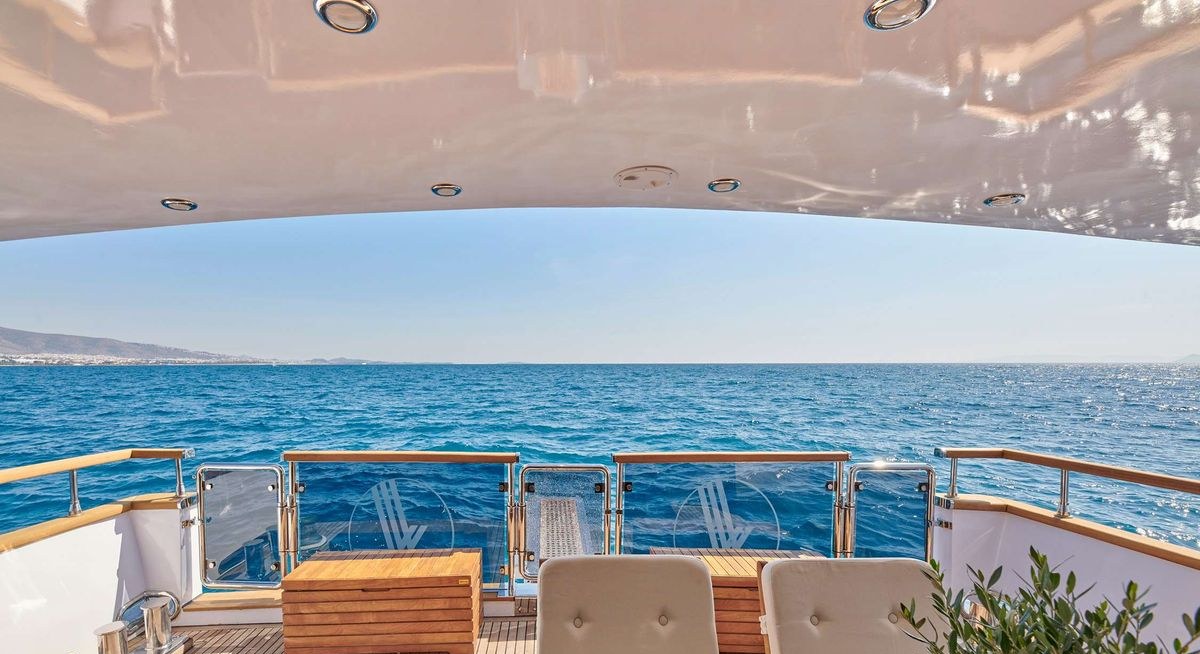 WIDE LIBERTY yacht charter 3