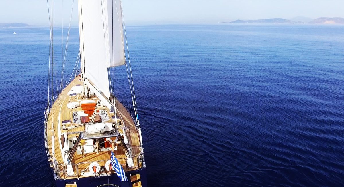 WIND OF CHANGE yacht charter 5