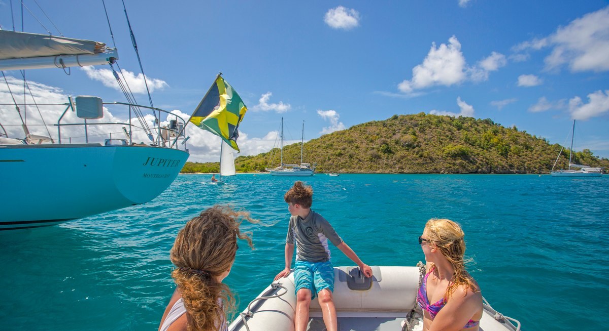 WISDOM yacht charter 5