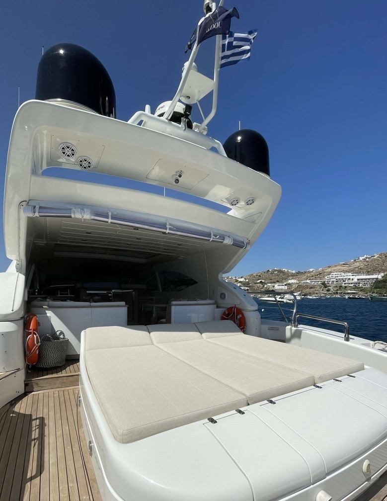 YALOOU DREAM yacht charter 2