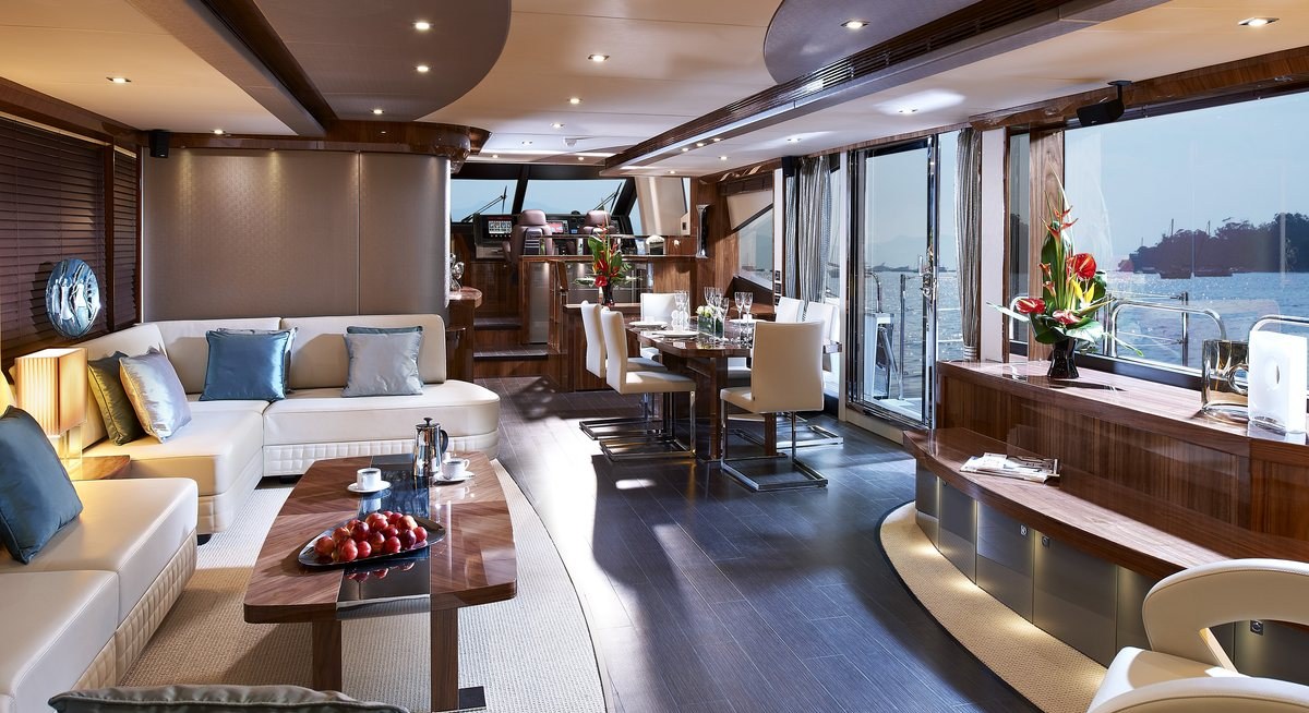 YOUNAN yacht charter 2