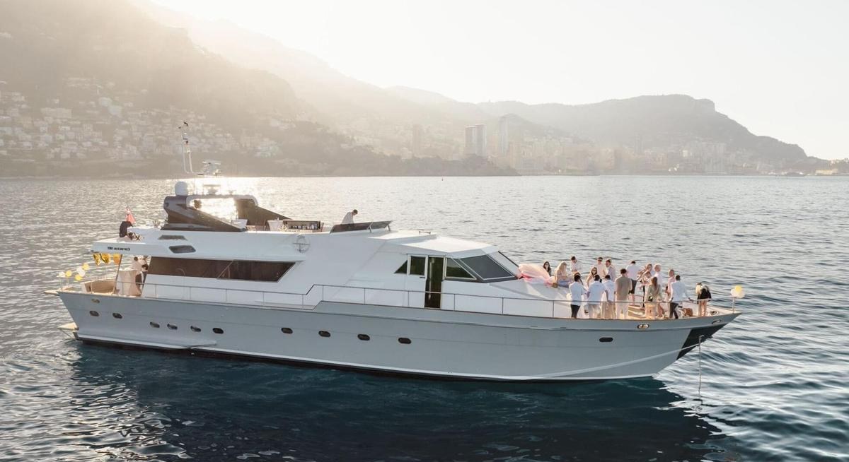 ZAFFIRO YACHT CHARTER yacht charter