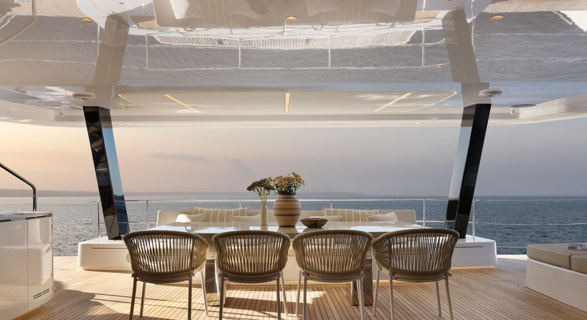 ZARINA II yacht charter 3