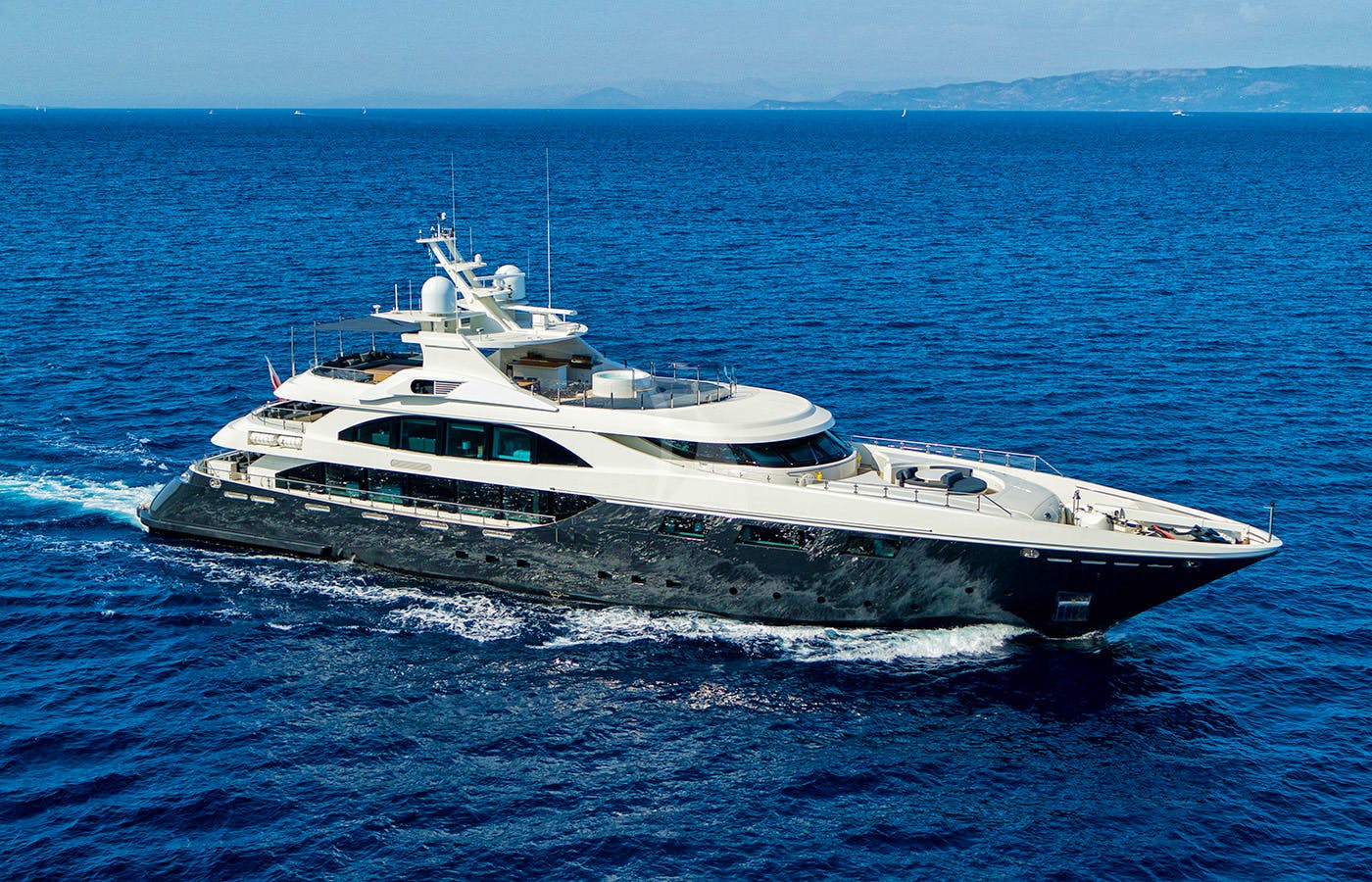 Yacht charter ZIA YACHT CHARTER